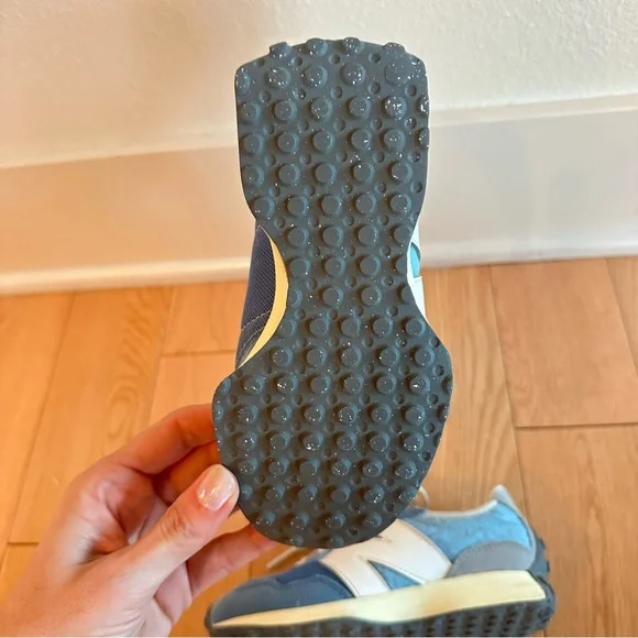 New Balance 327 Kids Sneakers Blue Size 11 - Picture 4 of 8